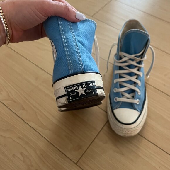 sky blue converse - Picture 4 of 7